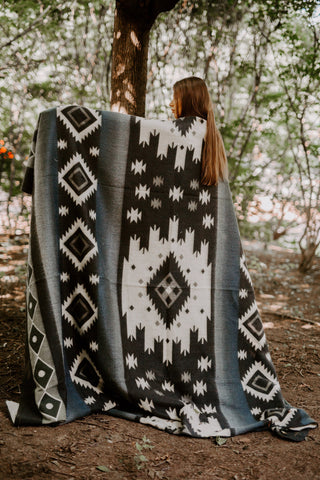 Inca Tribal Native Blanket, Warm Alpaca Wool (Queen)