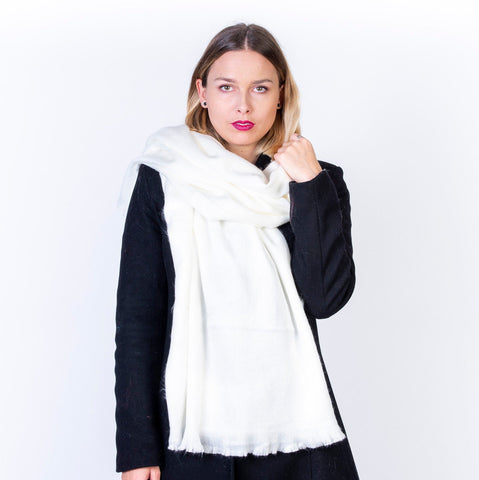 Chic Oversized White Alpaca Wool Shawl / Scarf